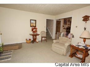 10 Lorrie Lane Springfield, IL 62703 - Photo 3 of 11