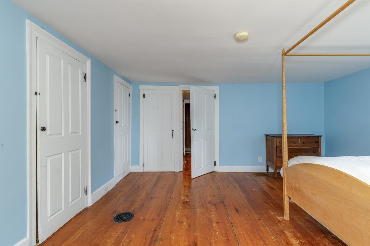 2 Raymond Road Deerfield, NH 03037 - Photo 43 of 53
