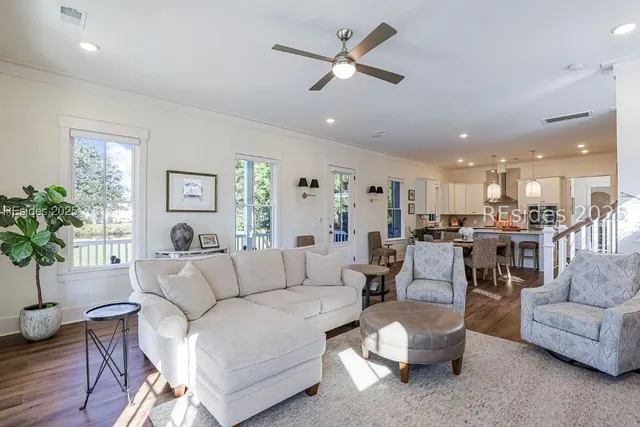 $1,275,000 | 35 Blue Dasher Lane, Bluffton, SC 29909
