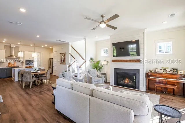 $1,275,000 | 35 Blue Dasher Lane, Bluffton, SC 29909