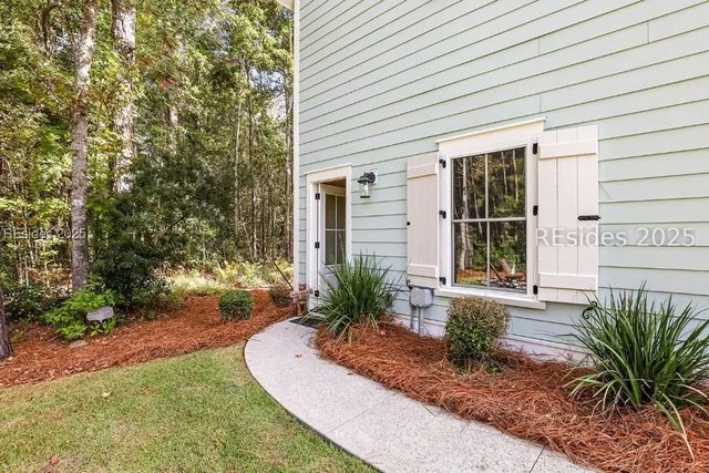 $1,275,000 | 35 Blue Dasher Lane, Bluffton, SC 29909