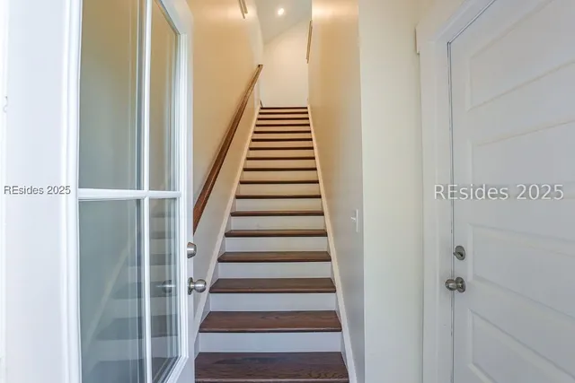 $1,275,000 | 35 Blue Dasher Lane, Bluffton, SC 29909