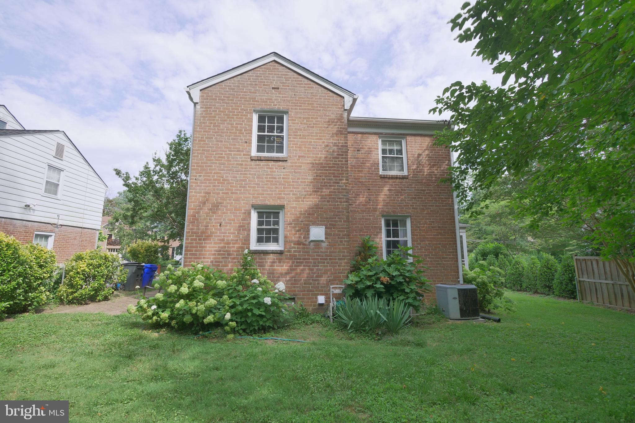 1802 August Drive Silver Spring, MD 20902 - Photo 33 of 35 Exterior - Rear