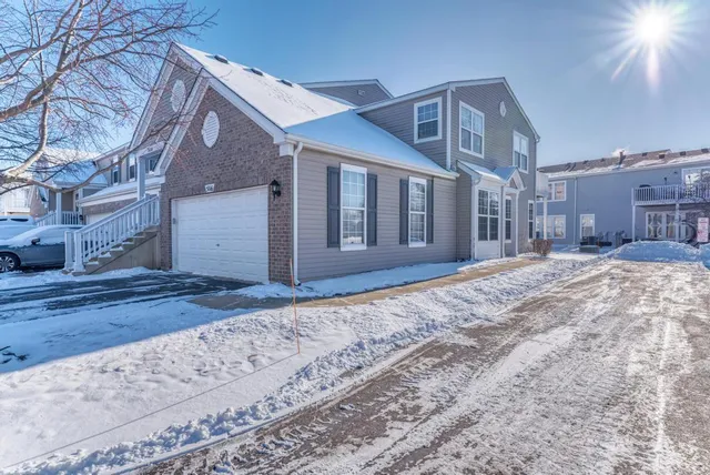 $255,000 | 5116 New Haven Court, Unit 5116, Plainfield, IL 60586