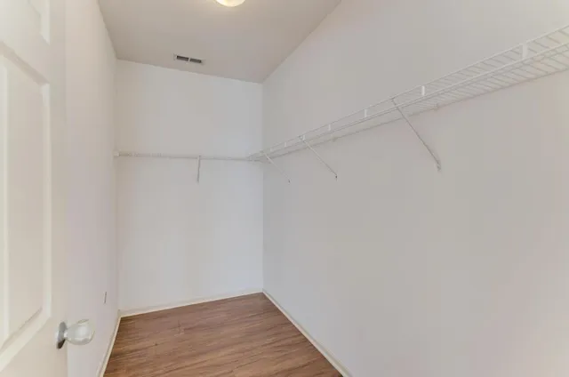 $255,000 | 5116 New Haven Court, Unit 5116, Plainfield, IL 60586