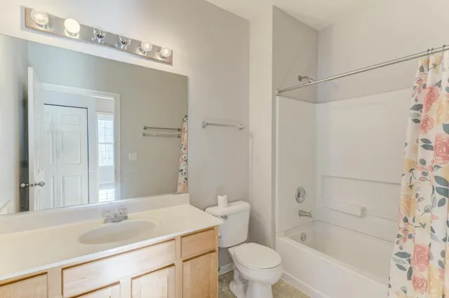 $255,000 | 5116 New Haven Court, Unit 5116, Plainfield, IL 60586