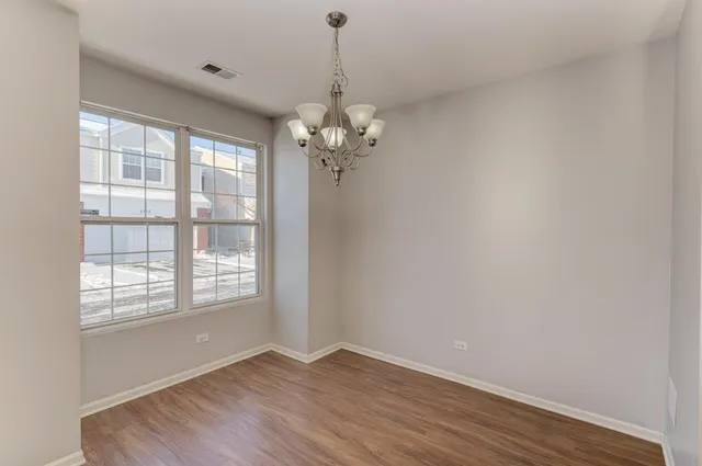 $255,000 | 5116 New Haven Court, Unit 5116, Plainfield, IL 60586