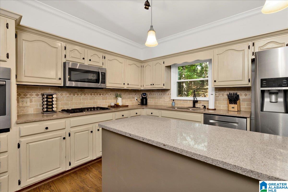 2767 Stevens Creek Road Birmingham, AL 35244 - Photo 6 of 32