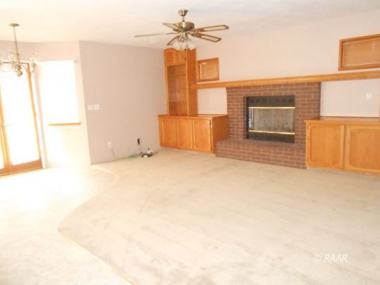 900 Carolyn Street Ridgecrest, CA 93555 - Photo 11 of 19 Gallery Image 11