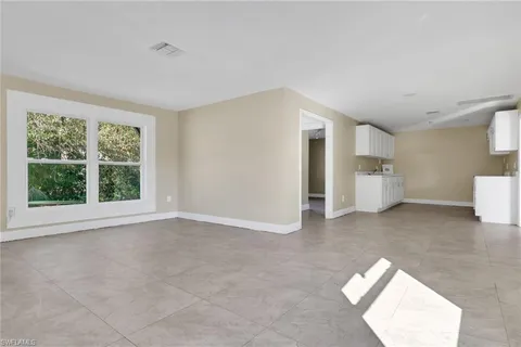 $199,999 | 2933 Jackson Street, Fort Myers, FL 33901