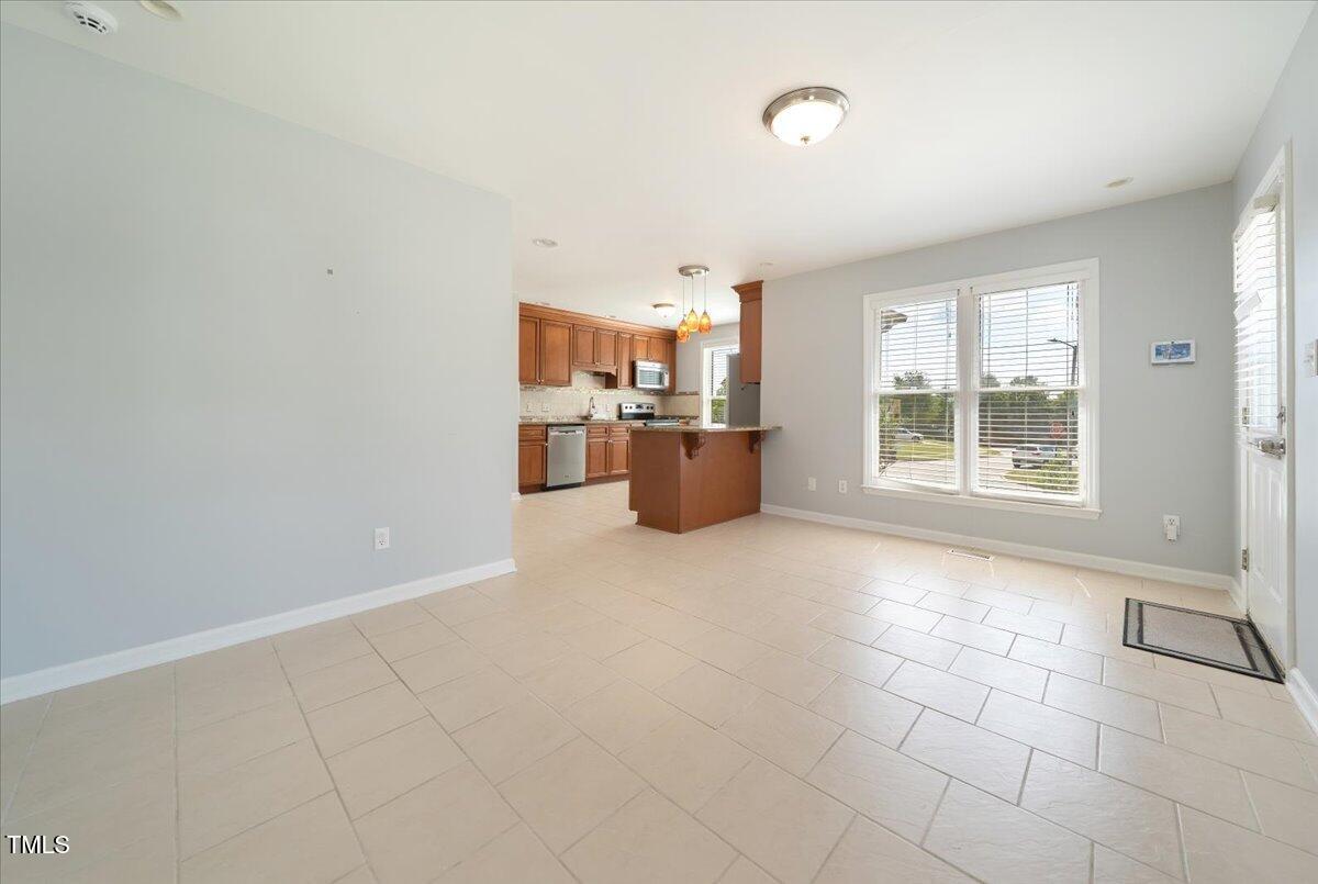 1809 Billingham Court Raleigh, NC 27604 - Photo 10 of 27 06-aINT_006