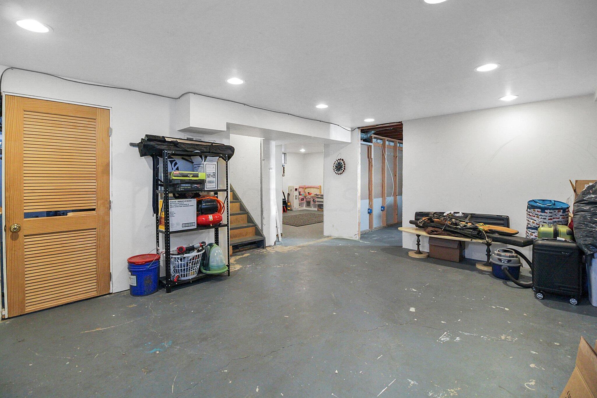 182 Calahan Road Columbus, OH 43207 - Photo 17 of 43 Basement