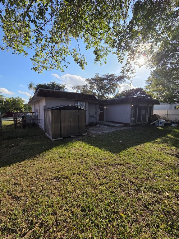 7003 Northwest 79th Street Tamarac, FL 33321 - Photo 3 of 12