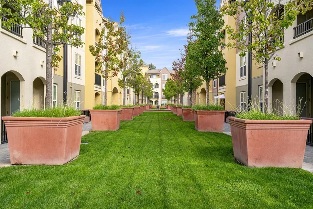 $550,000 | 1550 Technology Drive, Unit 4090, San Jose, CA 95110