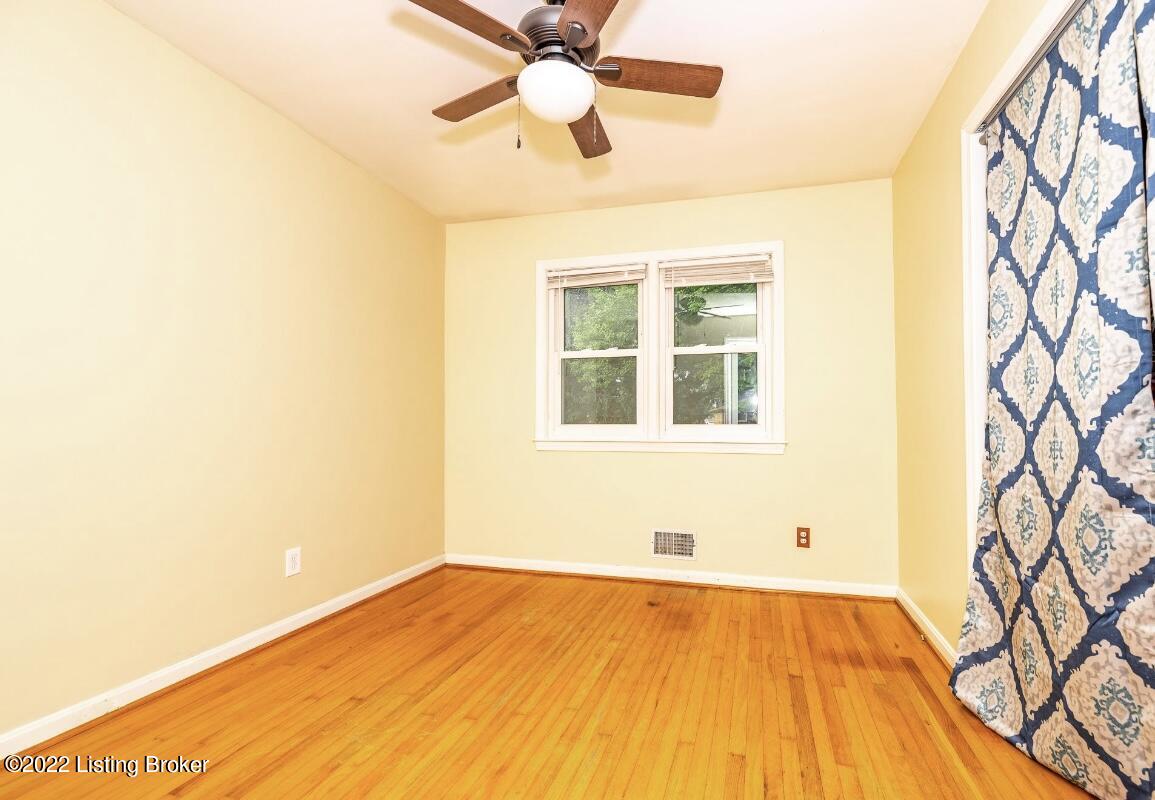 240 Stringer Lane Mount Washington, KY 40047 - Photo 13 of 29 image00015