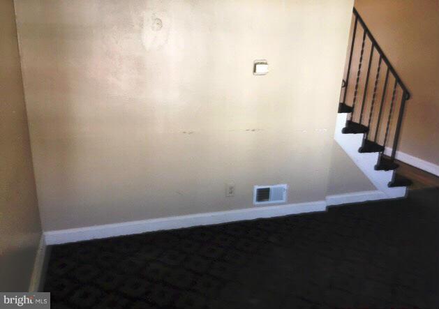 903 Middlesex Road Baltimore, MD 21221 - Photo 6 of 8 Interior (General)