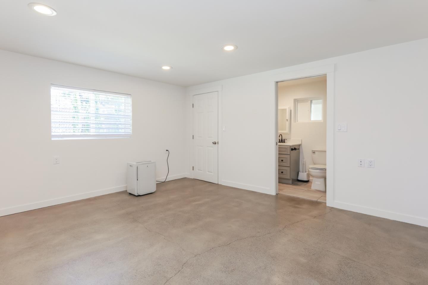 1432 12th Street, Unit B Oakland, CA 94607 - Photo 12 of 26