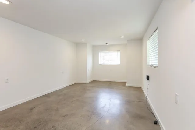 $3,249 | 1432 12th Street, Unit B, Oakland, CA 94607