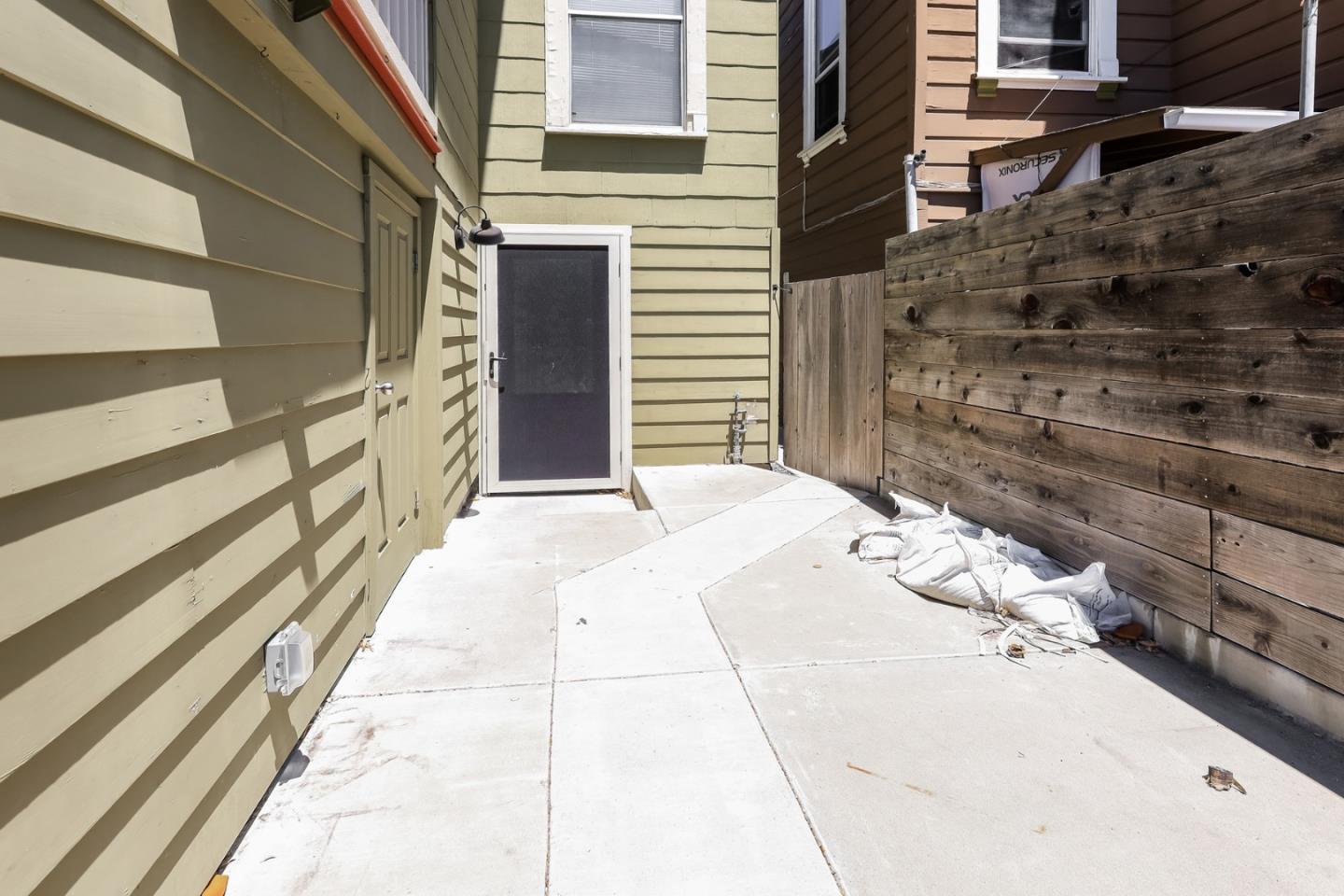 1432 12th Street, Unit B Oakland, CA 94607 - Photo 5 of 26