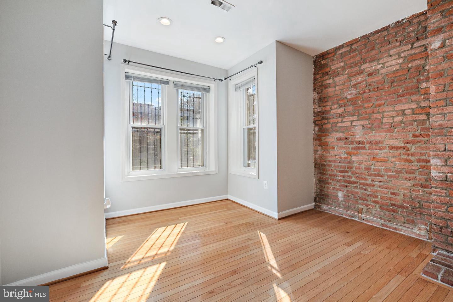 504 L Street Northeast, Unit A Washington, DC 20002 - Photo 4 of 20