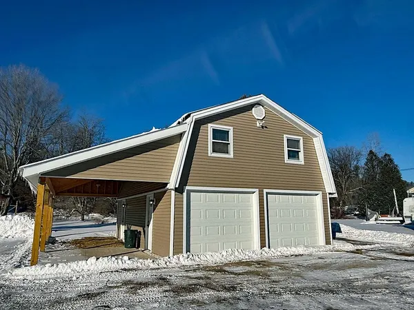 $199,900 | 207.5 Dorr Drive, Rutland, VT 05701