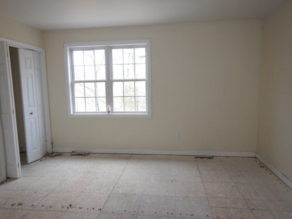 401-403 Water Street Springfield, MA 01151 - Photo 12 of 27 Gallery Image 12