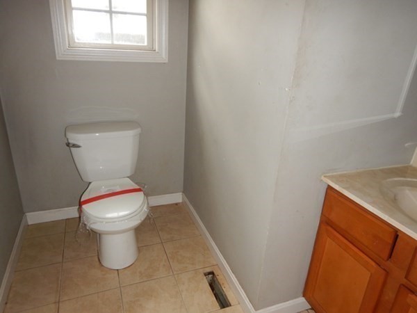 401-403 Water Street Springfield, MA 01151 - Photo 17 of 27 Gallery Image 17