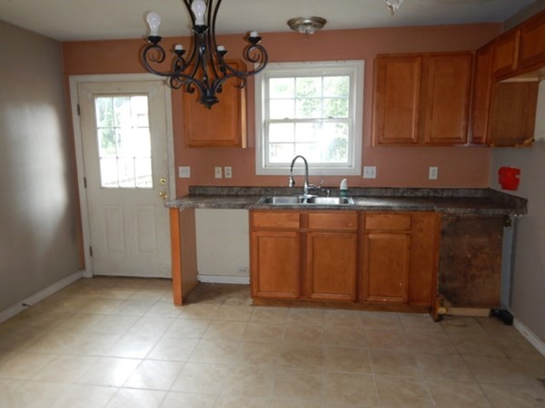 401-403 Water Street Springfield, MA 01151 - Photo 18 of 27 Gallery Image 18