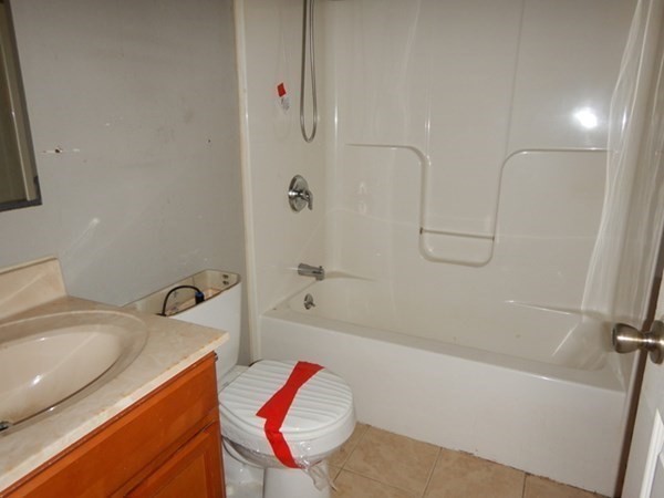401-403 Water Street Springfield, MA 01151 - Photo 20 of 27 Gallery Image 20