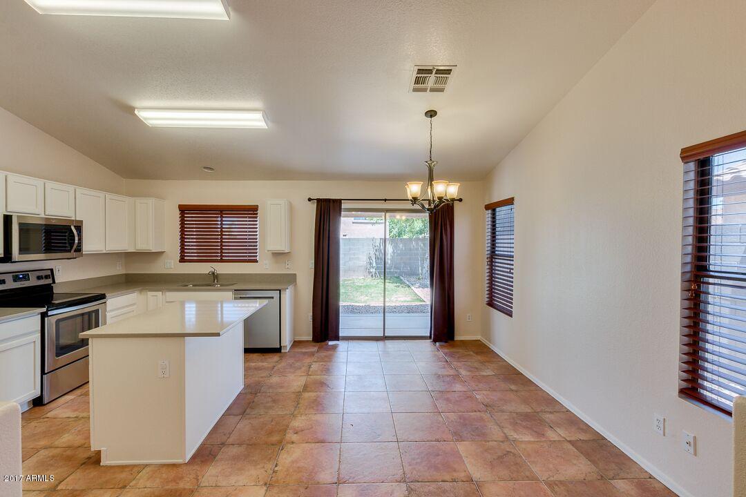 3330 East Bonanza Road Gilbert, AZ 85297 - Photo 8 of 22 Large dining area and island