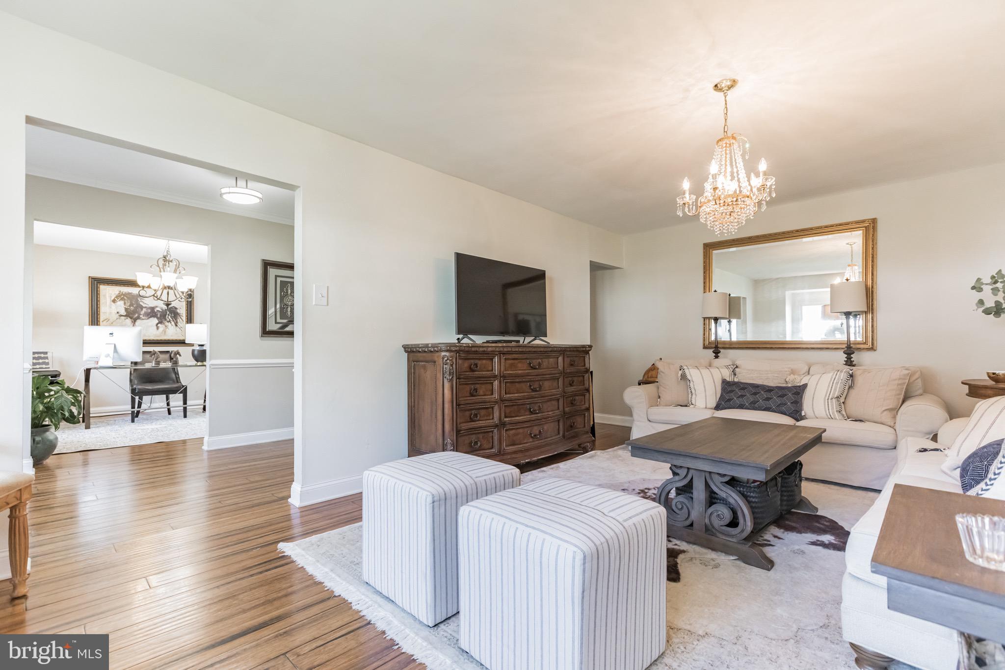 123 Chatham Road Mount Laurel, NJ 08054 - Photo 6 of 30 Family Room