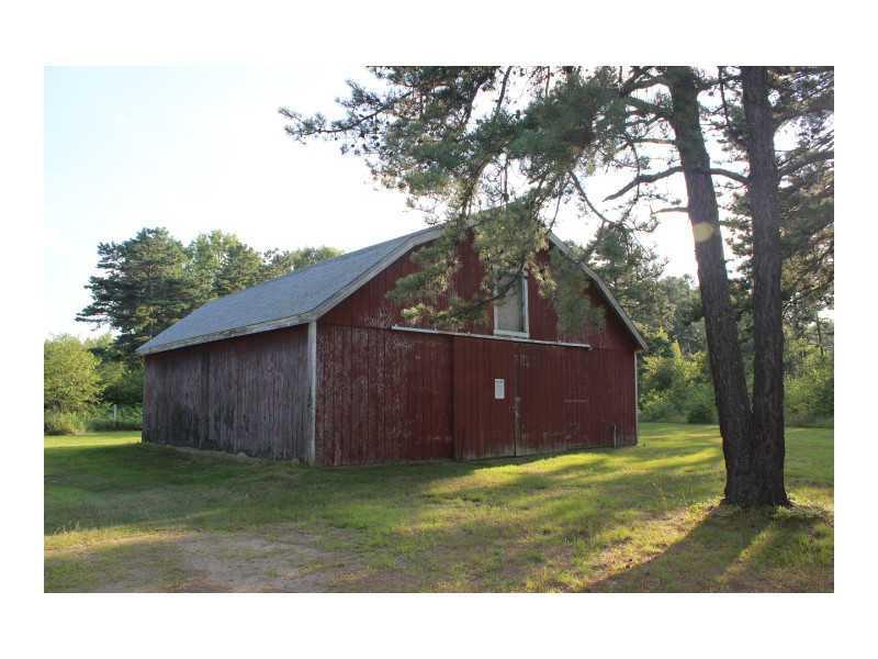 46 Middle Road Kennebunk, ME 04043 - Photo 2 of 13 Stable/Barn.