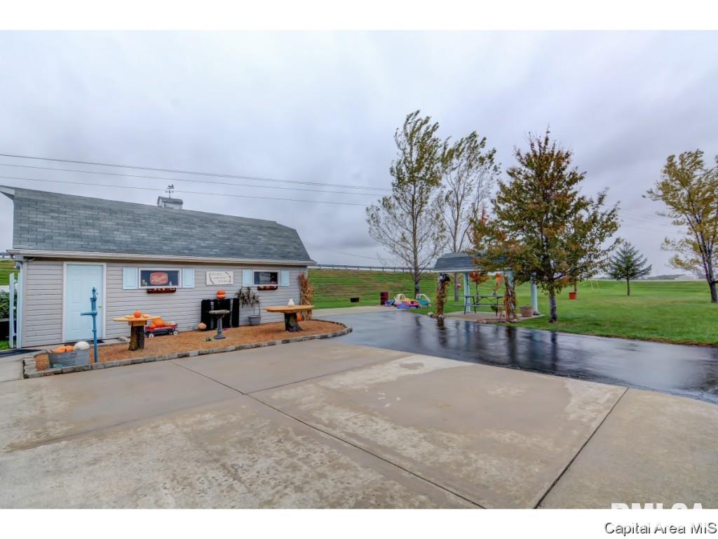 35369 East Frontage Road Virden, IL 62690 - Photo 29 of 36