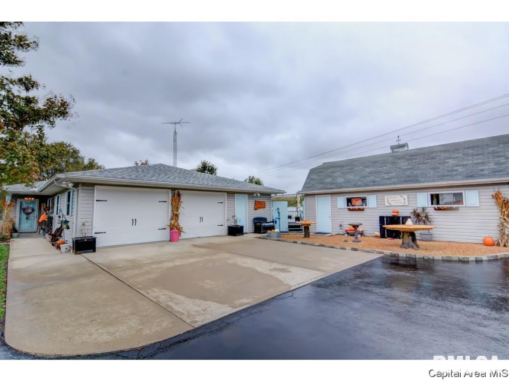35369 East Frontage Road Virden, IL 62690 - Photo 35 of 36