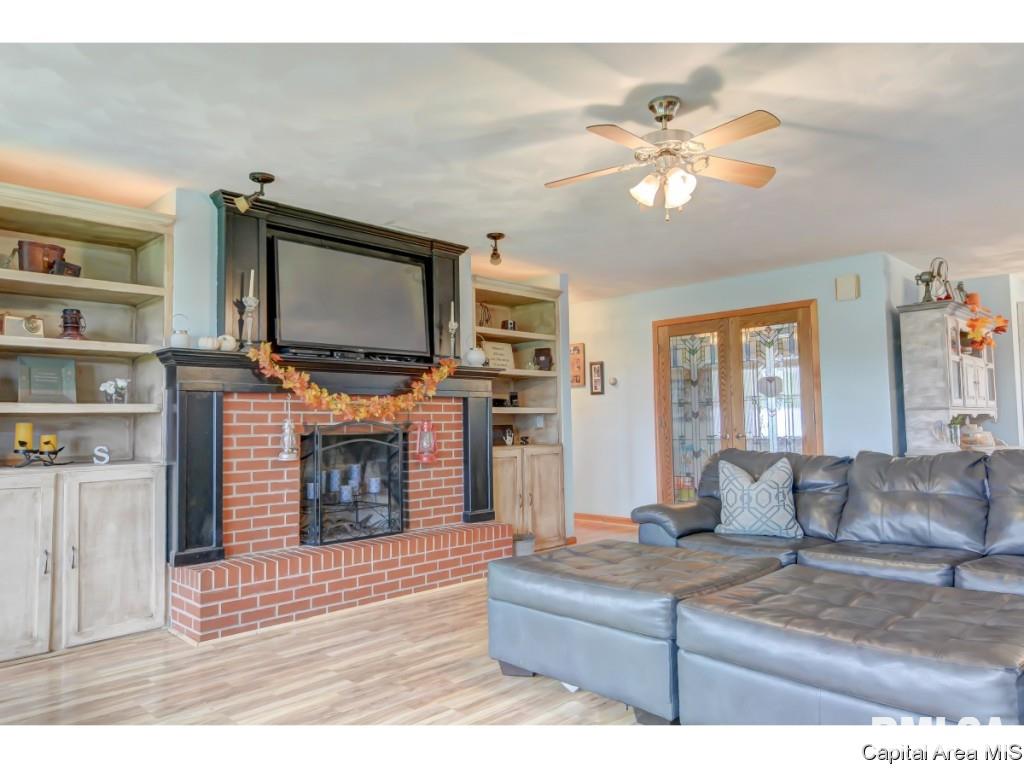 35369 East Frontage Road Virden, IL 62690 - Photo 7 of 36