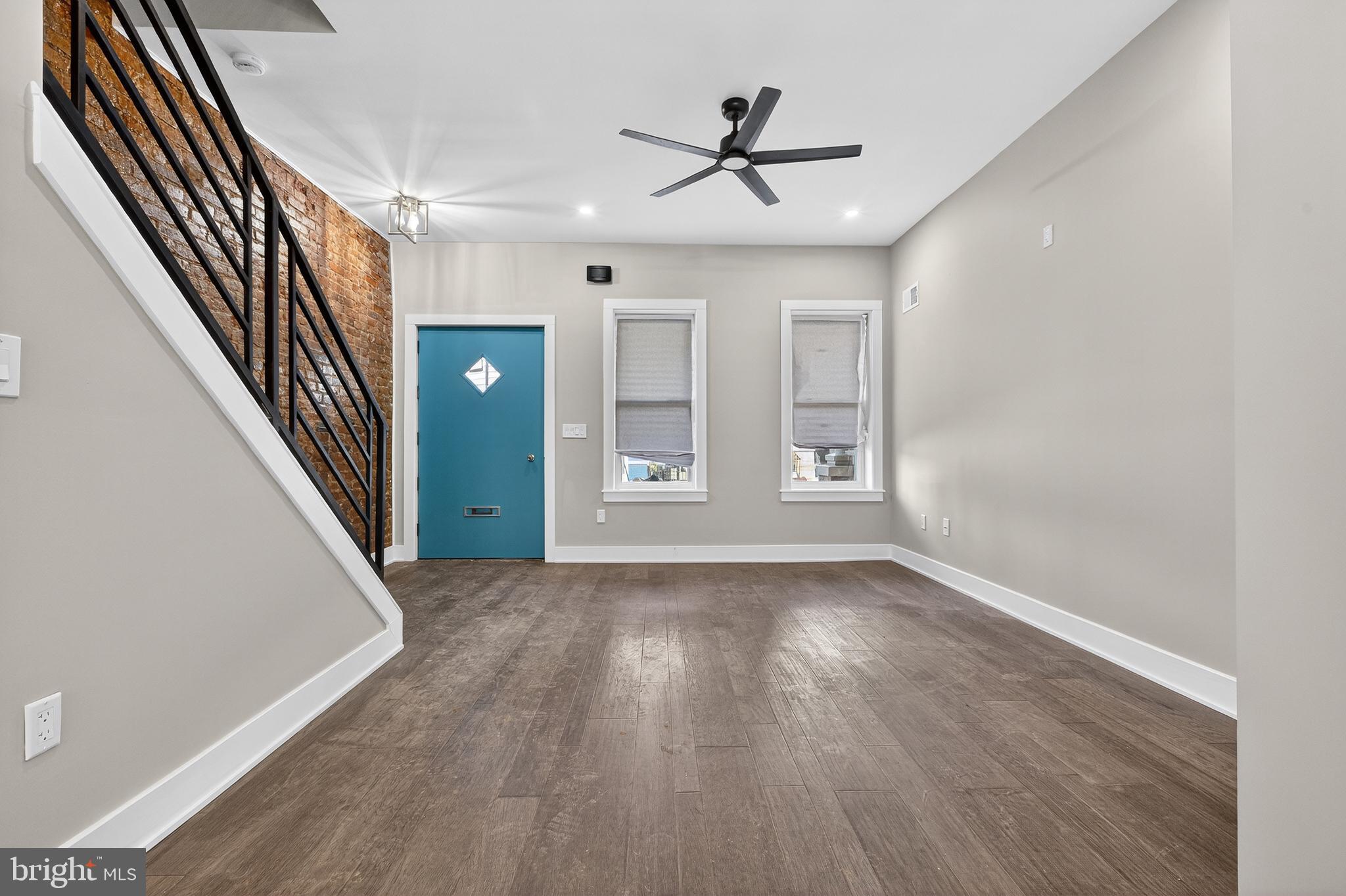 34 West Sharpnack Street Philadelphia, PA 19119 - Photo 12 of 33