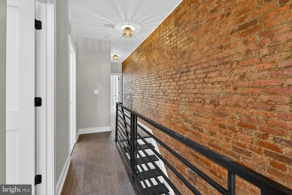 $2,400 | 34 West Sharpnack Street, Philadelphia, PA 19119