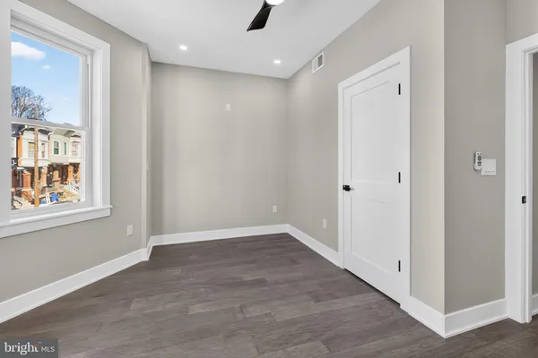 $2,400 | 34 West Sharpnack Street, Philadelphia, PA 19119