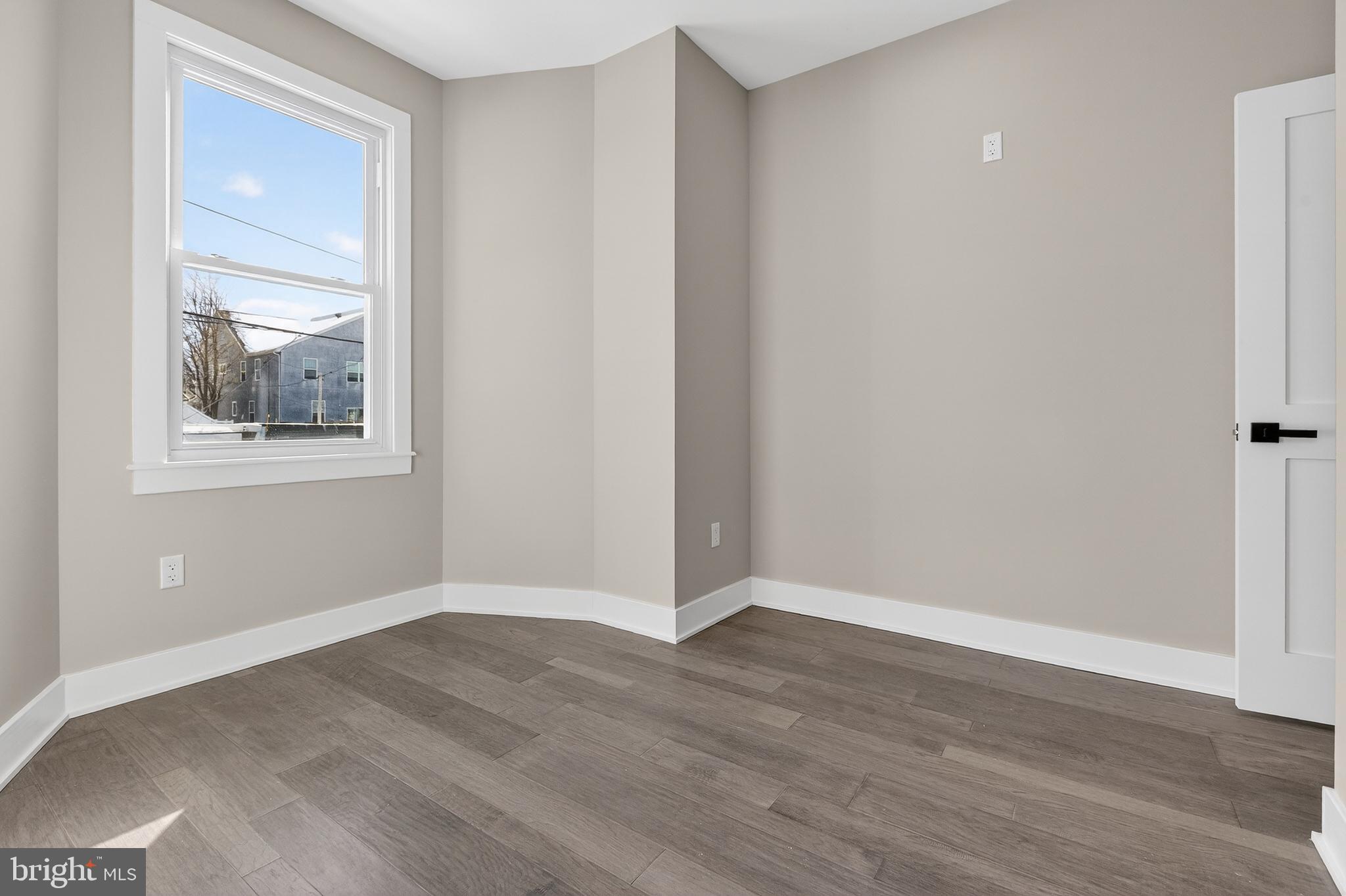 34 West Sharpnack Street Philadelphia, PA 19119 - Photo 30 of 33