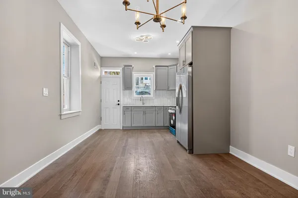 $2,400 | 34 West Sharpnack Street, Philadelphia, PA 19119