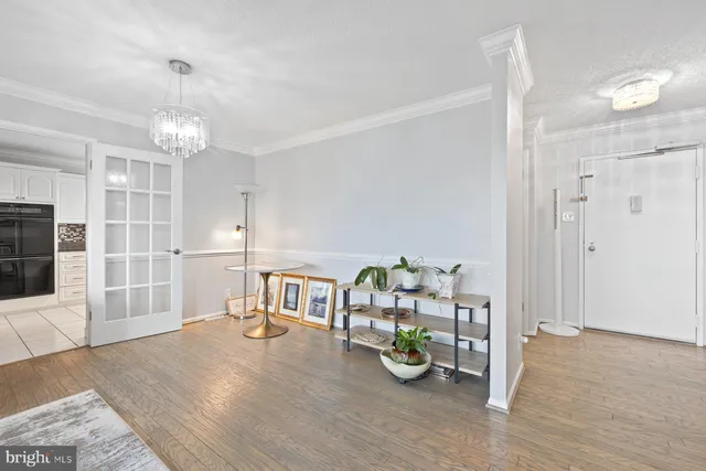 $354,999 | 203 Yoakum Parkway, Unit 1206, Alexandria, VA 22304