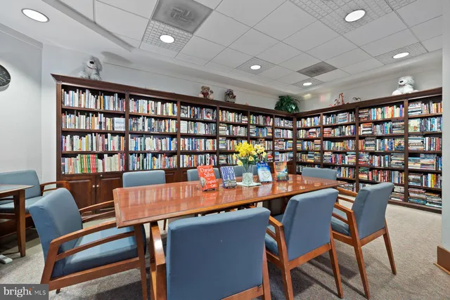 $354,999 | 203 Yoakum Parkway, Unit 1206, Alexandria, VA 22304