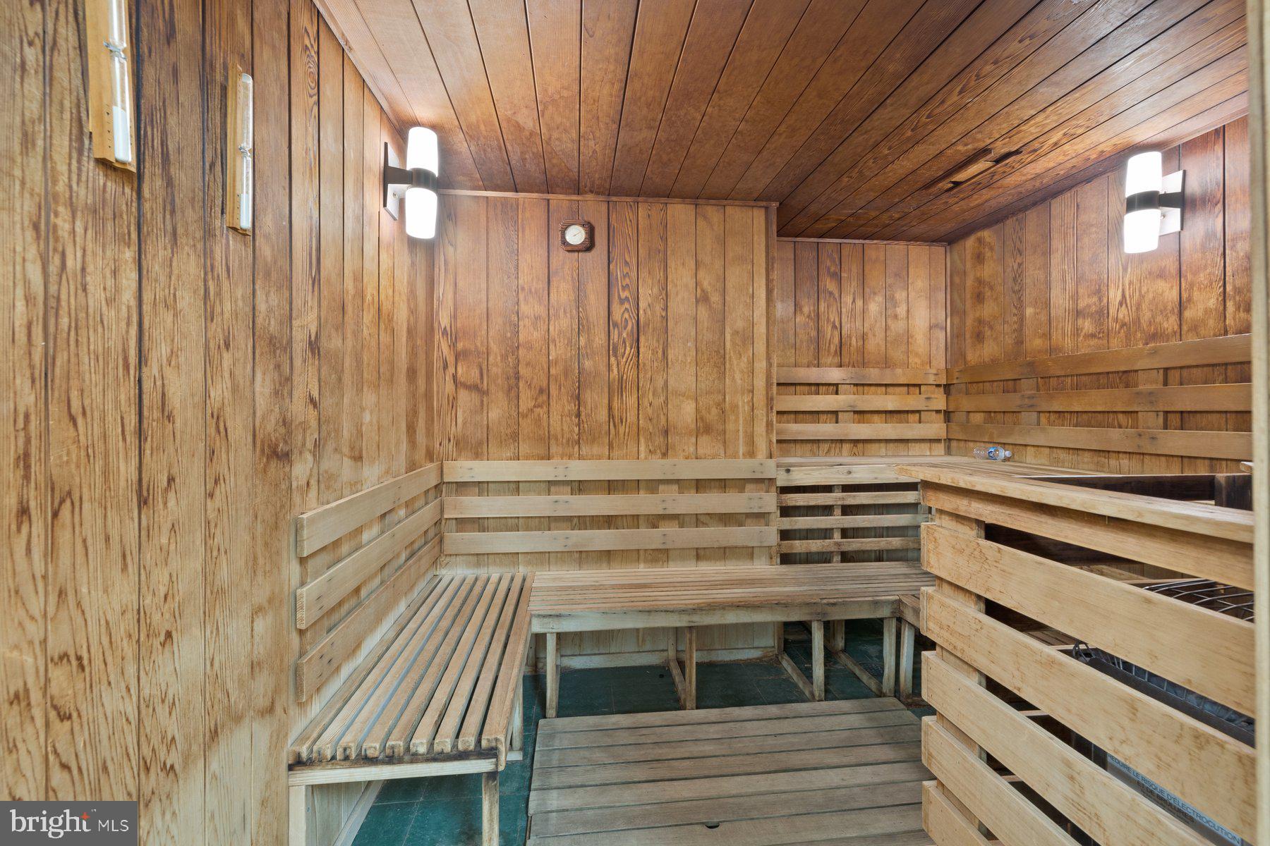 203 Yoakum Parkway, Unit 1206 Alexandria, VA 22304 - Photo 36 of 44