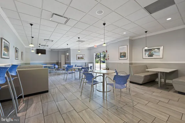 $354,999 | 203 Yoakum Parkway, Unit 1206, Alexandria, VA 22304