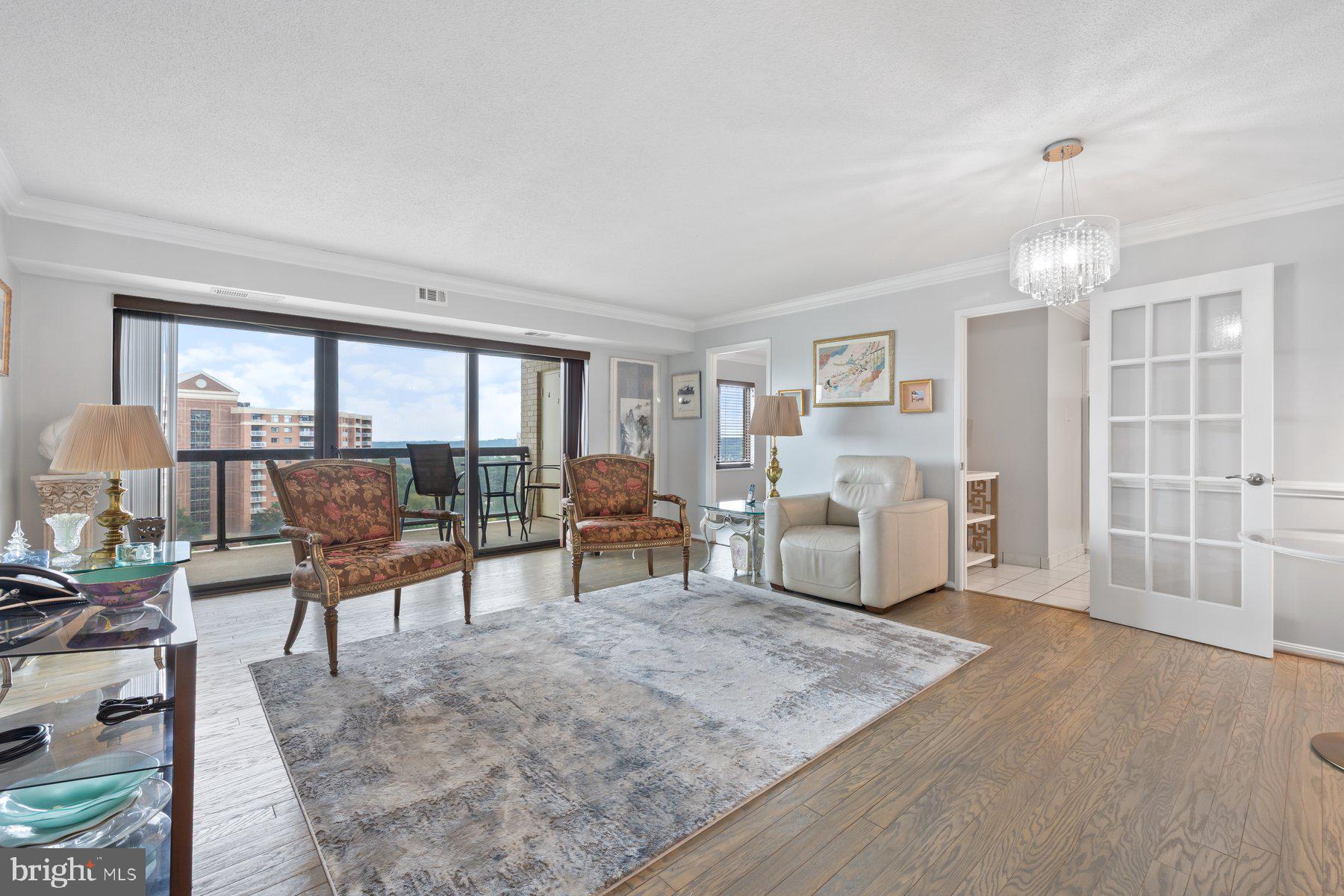 203 Yoakum Parkway, Unit 1206 Alexandria, VA 22304 - Photo 4 of 44