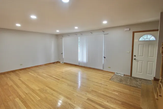 a view of empty room