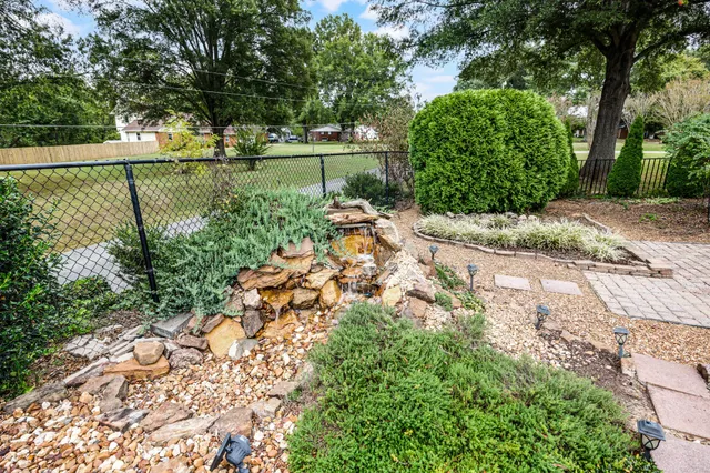 $575,000 | 15 Chesapeake Drive, McKenzie, TN 38201