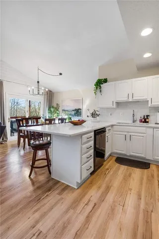 $375,000 | 645 Lake Viking Terrace, Gallatin, MO 64640