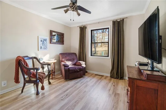 $375,000 | 645 Lake Viking Terrace, Gallatin, MO 64640