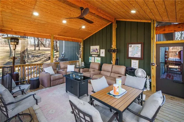 $375,000 | 645 Lake Viking Terrace, Gallatin, MO 64640